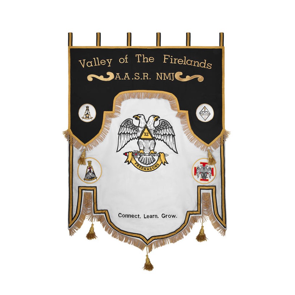 Lodge Supplies & Tools / Banners & Covers